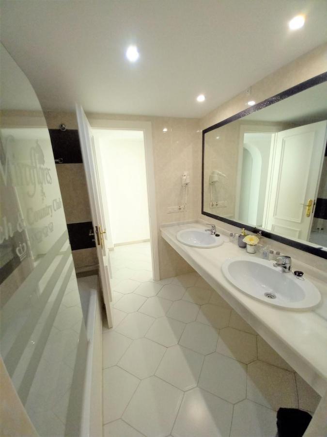 Miraflores Beachfront Penthouse Sitio de Calahonda Екстериор снимка